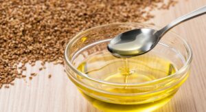 flaxseed-oil-in-a-bowl